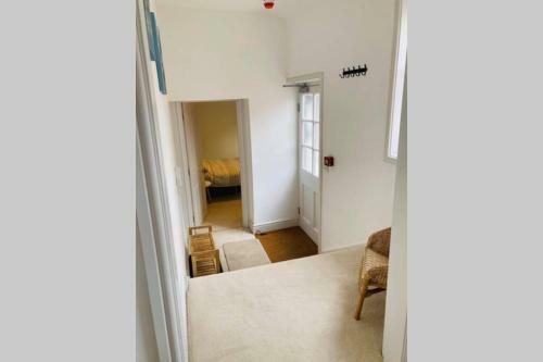 2 Bedroom Flat in the Heart of Berkeley