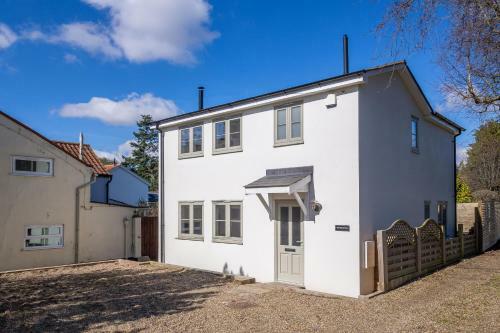 Pine Cottage & Yew Tree Cottage, Westleton, Suffolk