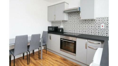 Pass the Keys Modern 2 Bedroom Home in Central Oxford, Oxford, Oxfordshire