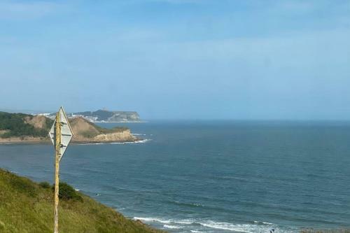 The BEACH House - Over Looking Cayton Bay Scarborough