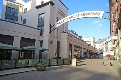 Exclusive Regent Court Service Apartments - based in the heart of Leamington Spa