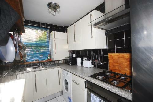 Cosy & bright 1bed flat 5 mins from the station!