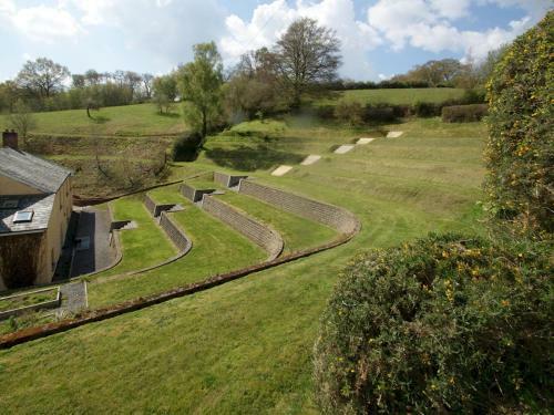 Pass the Keys Stunning, Spacious Farmhouse with Free Parking, Exeter, Devon