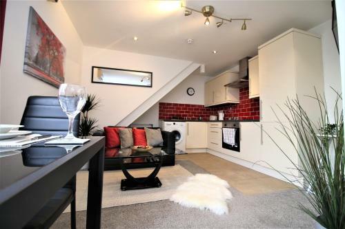 Cardiff King Bed Apartment - Free public parking - Close to city & uni, Cardiff, Glamorganshire