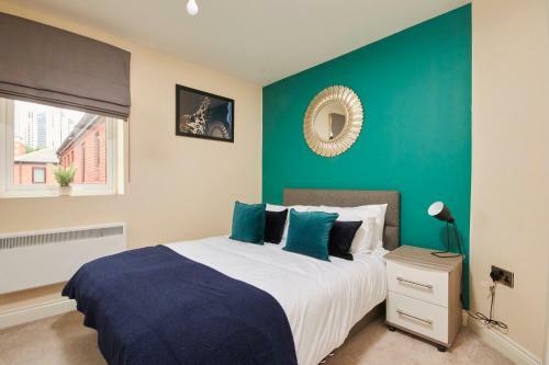 The Emerald Gem of Leeds - Sleeps 6 - Parking