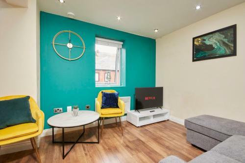 The Emerald Gem of Leeds - Sleeps 6 - Parking