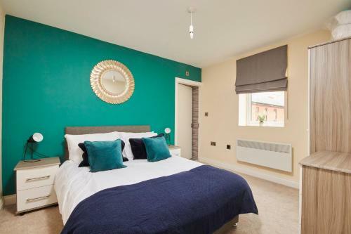 The Emerald Gem of Leeds - Sleeps 6 - Parking