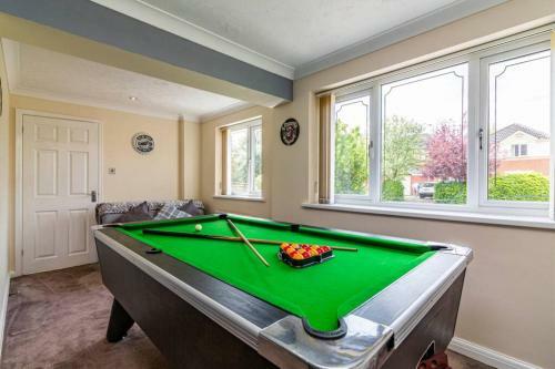 Amazing Hot Tub House with Games Room