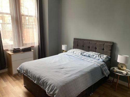 Spacious Flat in Scotstoun West End