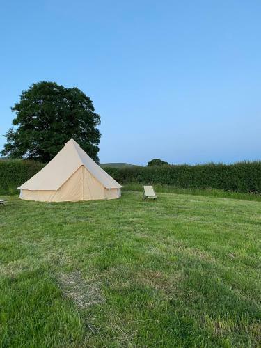 Boutique Bell Tent- Camp Quiet Mountain North Wales