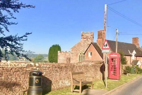 Church View, Poltimore