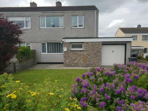 Lovely House with beautiful views near Amlwch UK