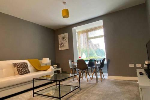 Modern and Stylish Bristol Apartment FREE PARKING