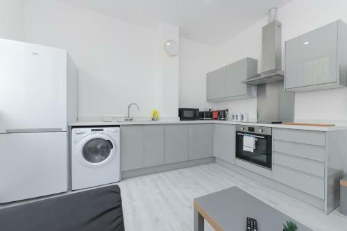 Nottingham City Centre Short Stay Apartments with Parking