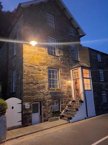 Plas Gwyn, Beddgelert