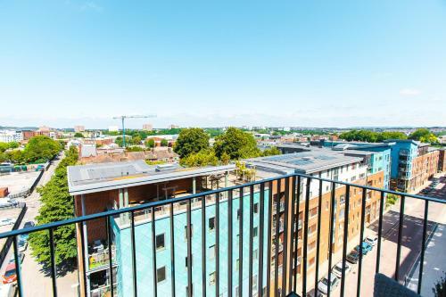 Temple Quay by StayBC Premier Corporate 2 Bedroom Serviced Accommodation in the Heart of Bristol