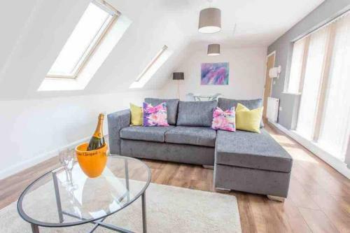 Bright 1 Bedroom apartment with balcony, Oxford, Oxfordshire