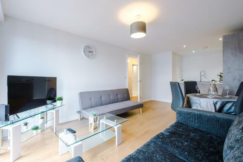 ✰OnPoint - MODERN 2 Bed Apartment Close To Centre✰