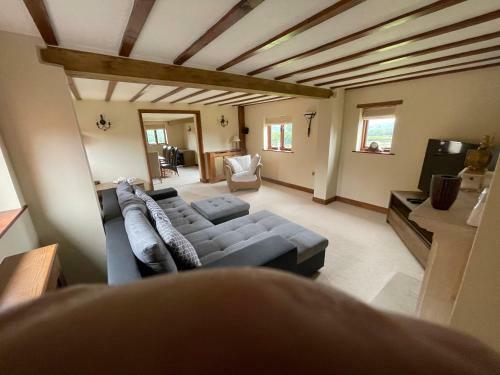 Immaculate 3-Bed Barn in Ashbourne