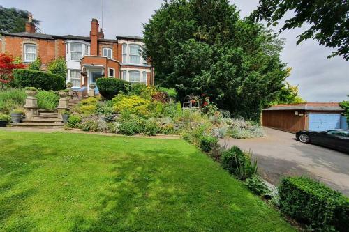 Spectacular Period Property Located In Leicester