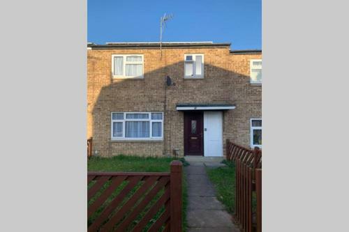 3 Bedroom House ' Perfect for professional stays'