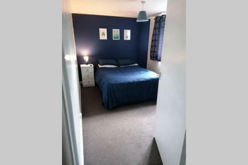 Guildford - Entire flat with free wifi and parking