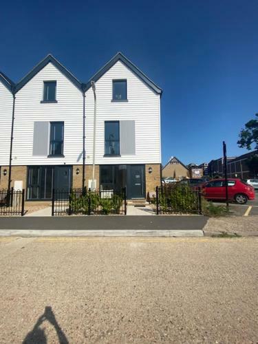 Whitstable Townhouse by the Sea, Canterbury, Kent