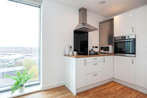 Luxury, Stylish Two Bed Apartment in the Media City