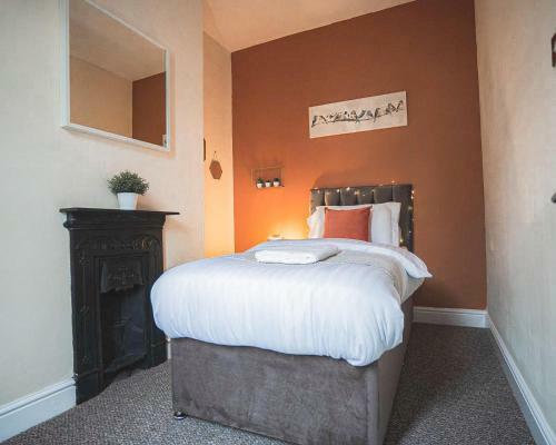 City Centre Stay Sleeps 5 - Contractors - Tourists