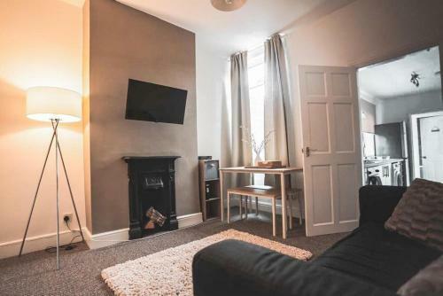 City Centre Stay Sleeps 5 - Contractors - Tourists