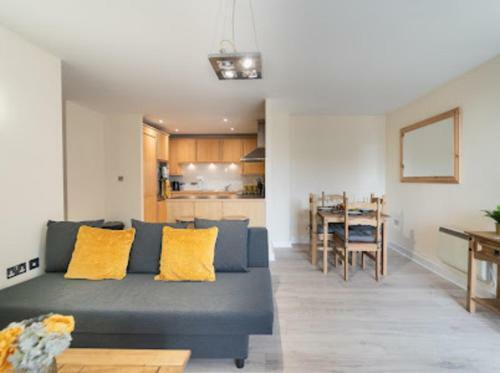 Remarkable 2-Bed Apartment in Southampton, Southampton, Hampshire