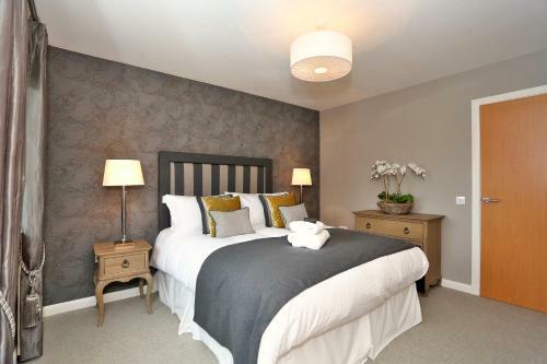 Bright Priory park Apartment in Aberdeen